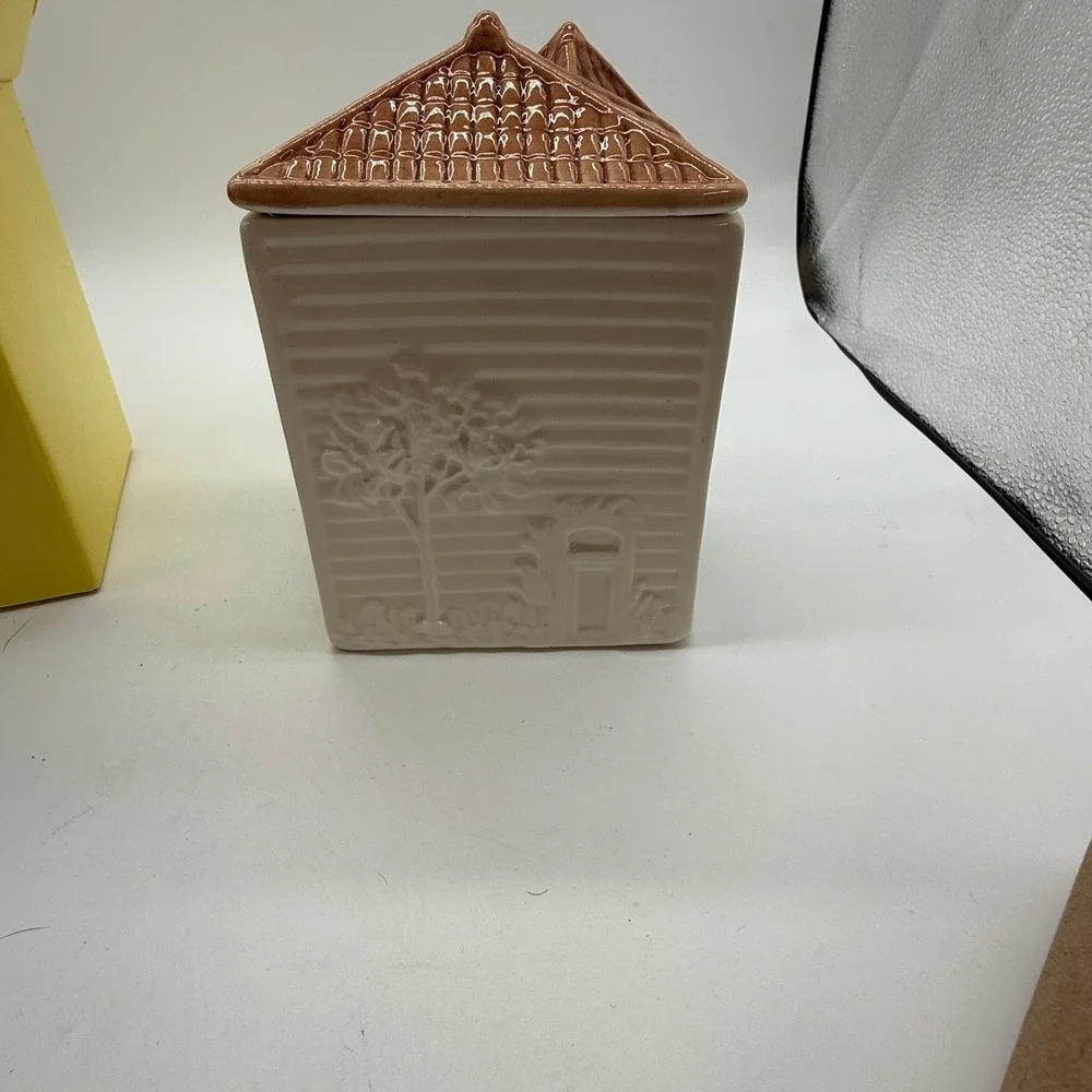 Avon Townhouse Canister Collection Small Ceramic Victorian House Brazil Vintage